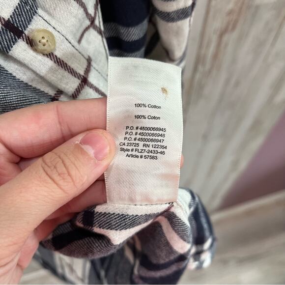 Wilfred Free Aritzia Blue Plaid Flannel Button Front Long Sleeve Shirt - Picture 4 of 6